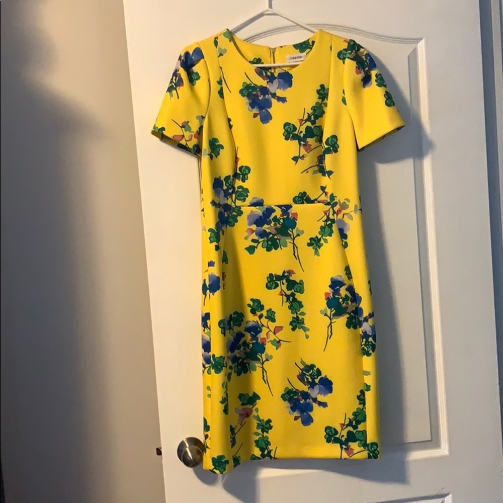 Beautiful colourful dress!